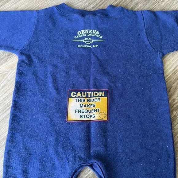 HARLEY-DAVIDSON LONG SLEEVE ONE PIECE BLUE GRAPHIC BABY 24 MONTHS - Picture 4 of 6